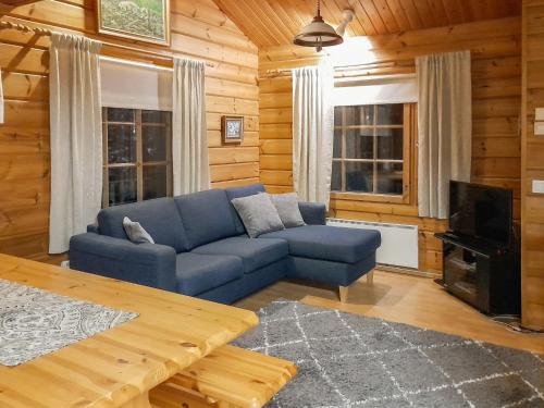 Holiday Home Hallanhelmi a paritalo by Interhome in ฮือรืนซาลมี