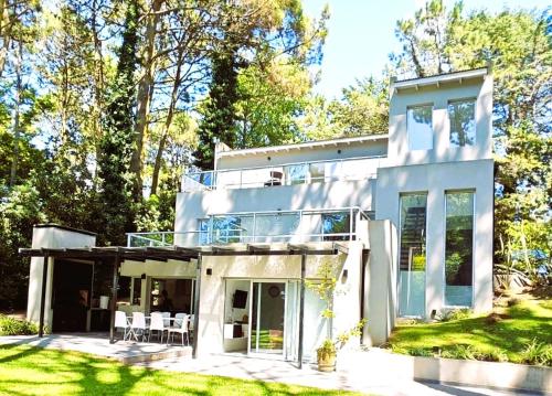 Moderna Casa en Pinamar zona golf - 9 personas - 4 habitaciones