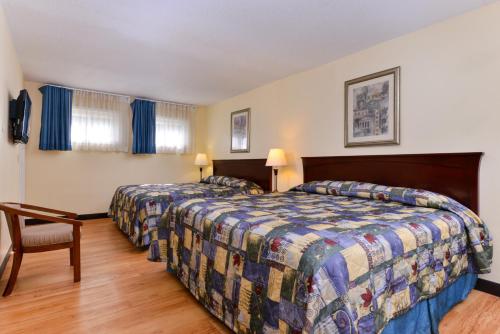 Tower Inn and Suites of Guilford / Madison - Accommodation - Guilford