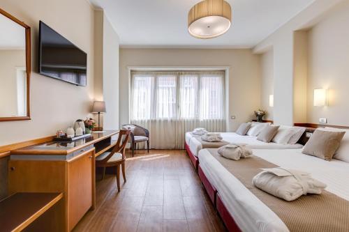 1 queen bed