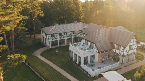 Usmas muiža (Usmas muiza) in Kandava