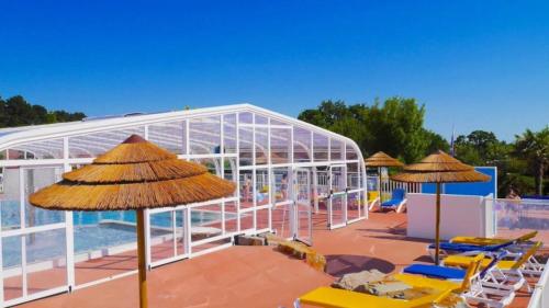 Iekārtas, ZEcamping 3 étoiles animaux acceptés club enfant piscine couverte (ZEcamping 3 etoiles animaux acceptes club enfant piscine couverte) in Les Moutiers-en-Retz