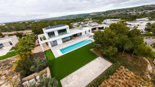 4 Bed Luxury Villa on Las Colinas Golf Resort