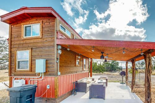Romantic Tiny House w/ Views in Harper! in Mountain Home (TX)