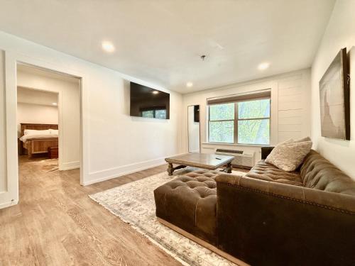 設施, Hotel Henry Cafe and Bar in 布蘭科 (TX)