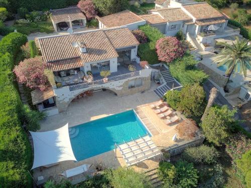 Oasis de Calme avec Piscine proche de Cannes