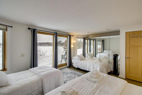 Rice Lake Lodge and Cabin with Dock Fire Pit Views in Brainerd (MN)