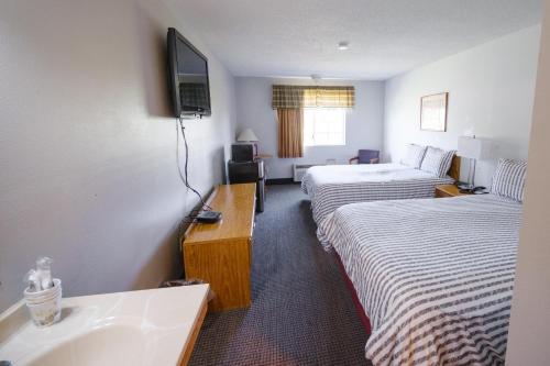 Westwood Inn & Suites - Kimball - image 38