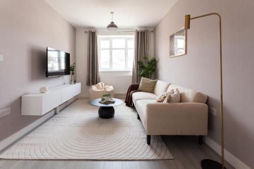 Perfect Booking 4 Bed Home in Stockport gîte à louer Bredbury