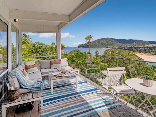 Vista Exterior, Panoramic Views on Paku - Tairua Family Retreat in Tairua
