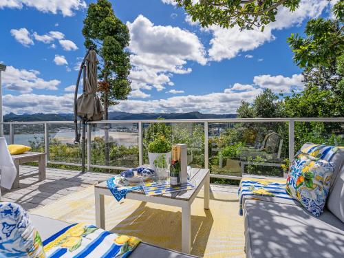 Vista Exterior, Panoramic Views on Paku - Tairua Family Retreat in Tairua