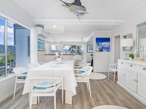 Vista Exterior, Panoramic Views on Paku - Tairua Family Retreat in Tairua