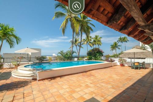 One Beach Street 307 B· Amazing 2 BR Condo