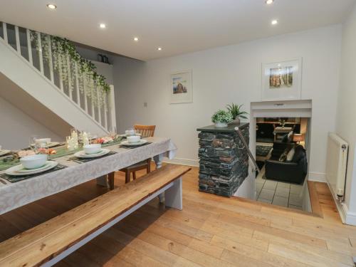 Newlands Fell House - image 4