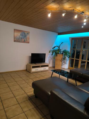 Geräumige Wohnung mit zwei Schlafzimmern und Balkon (Geraumige Wohnung mit zwei Schlafzimmern und Balkon) in Eching (Landshut)