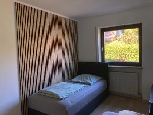 gemütliches und ruhiges Gästezimmer im Grünen in Wendelstein, Deutschland