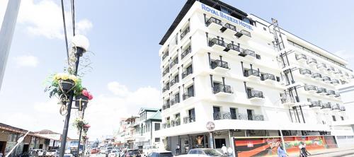 . Royal Breeze Paramaribo