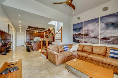 Walk to Beach: St Thomas Condo w/ Balconies in Nazareth