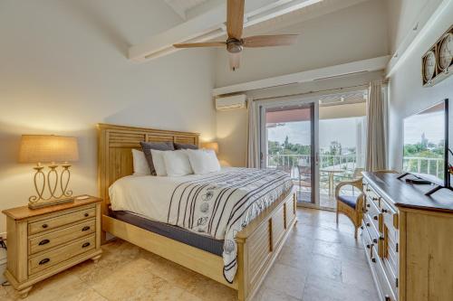 Walk to Beach: St Thomas Condo w/ Balconies in Nazareth