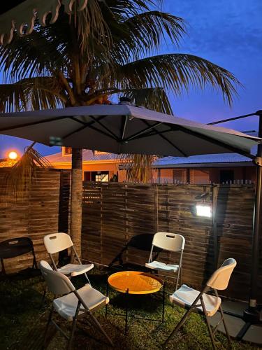 Appartement Les Cocotiers à 3 MIN DE LA PLAGE POINTE MARIN - Location saisonnière - Sainte-Anne