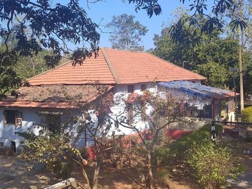 Viesnīcas āriene, Casa Blue Heritage Farmstay - McCluskieganj in Balumath
