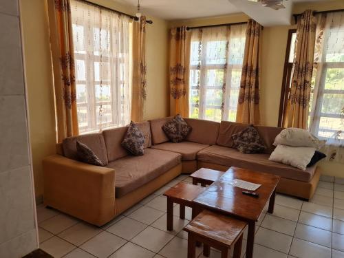 Two bedroom Beach Villa in Diani - image 3
