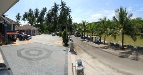Airport KBR Inn & Homestay Free Shuttle – khách sạn tại Pengkalan Chepa