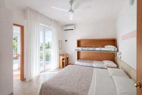 Hotel Azzurro Room Type - Quadruple Room