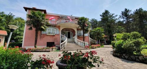 Ieeja, Apartment Villa Zizi in Viskovo