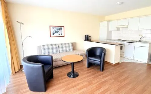 Boddenhof Apartment 44 - Terrasse, Hund willkommen in Göhren, Deutschland
