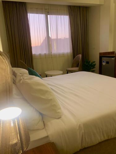 Holy Pyramid Hotel - image 6