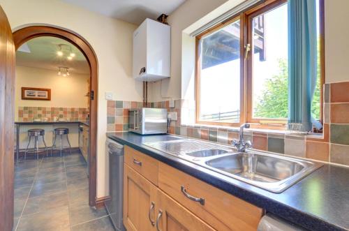 Iekārtas, 2 Bed in Caersws oc-waa322 in Trefeglwys