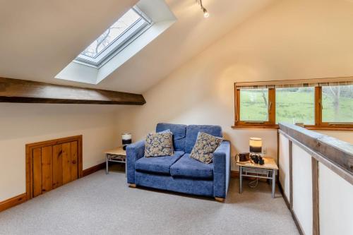 Iekārtas, 2 Bed in Caersws oc-waa345 in Trefeglwys