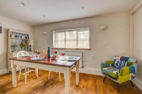 Iekārtas, 3 Bed in Llanrhychwyn oc-wag577 in Trefriw
