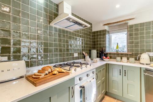Seadmed, 3 Bed in Calver oc-h33087 in Calver