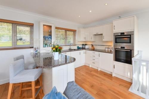 Iekārtas, 2 Bed in Llanbedrog oc-glynma in Llanbedrog