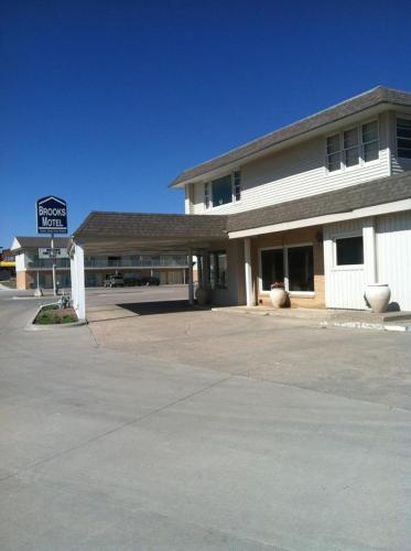 Brooks Motel