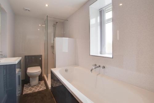Iekārtas, 2 Bed in Tregaron oc-bow289 in Tregaron