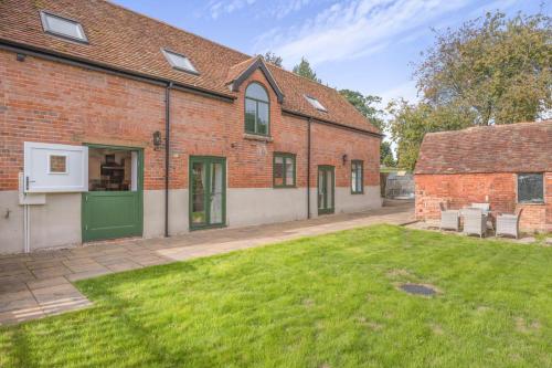 Iekārtas, 2 Bed in Blandford St. Mary oc-s33308 in Charlton Marshall