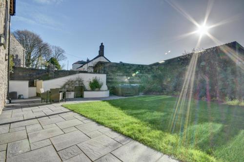 Iekārtas, 2 Bed in Muddiford oc-gran6 in Shirwell