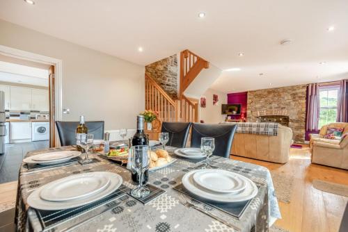 Facilities, 2 Bed in Llandysul oc-was280 in Troedyraur