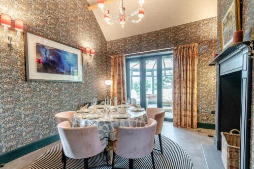 Létesítmények, 3 Bed in Thelwall oc-c29954 in Lymm