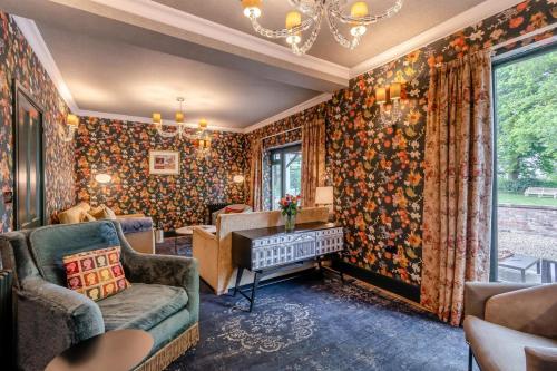 Létesítmények, 3 Bed in Thelwall oc-c29954 in Lymm