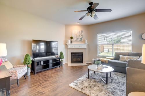Pet-Friendly Tomball Home about 8 Mi to Burroughs Park in Tomball, USA