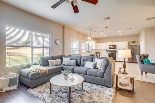 Pet-Friendly Tomball Home about 8 Mi to Burroughs Park in Tomball, USA