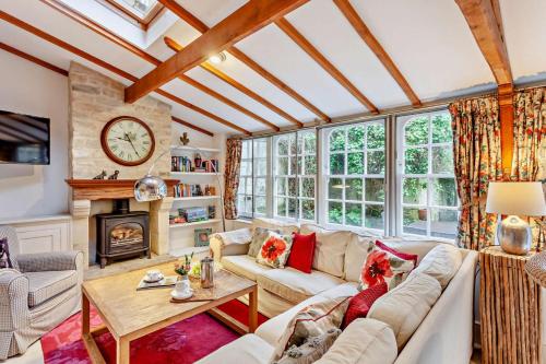 4 Bed in Widcombe oc-bhr13 – khách sạn tại Combe Down