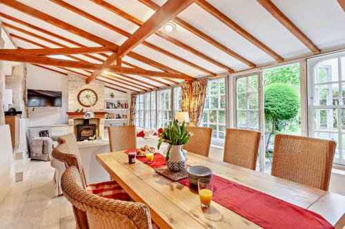 4 Bed in Widcombe oc-bhr13, Bath