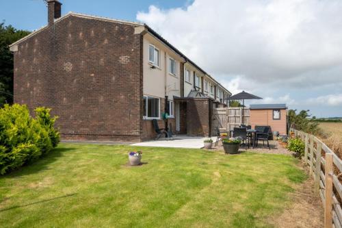 Iekārtas, 3 Bed in Lucker oc-nb1938 in Warenford
