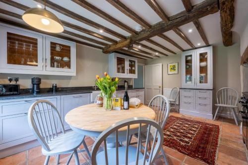 Facilities, 3 Bed in Wolterton oc-w29869 in Wickmere