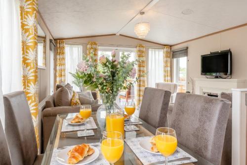 Iekārtas, 2 Bed in Welney oc-s29764 in Welney